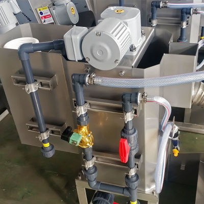 شراء مرشح برغي مكبس 1t / H آلة نزح الحمأة لمعالجة المبذر online manufacture